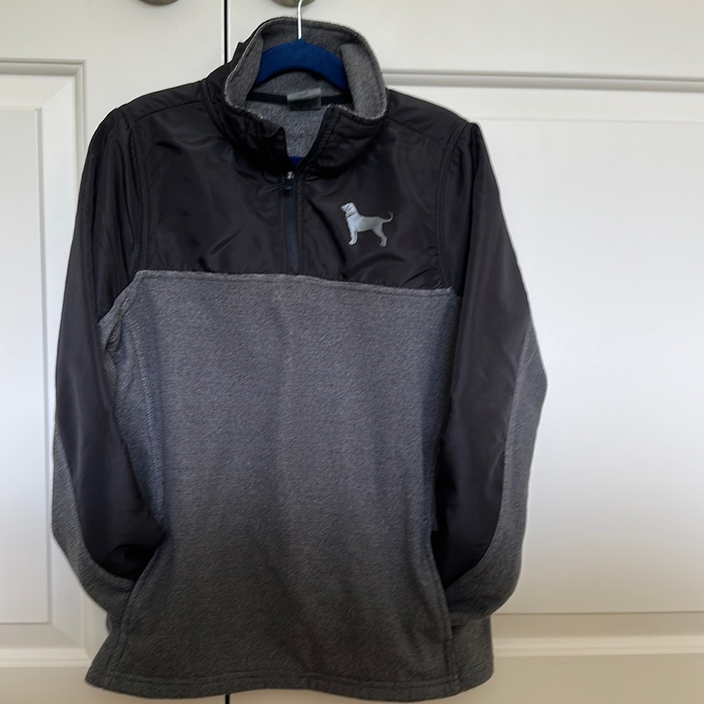 The Black Dog fleece pullover big kids size small.